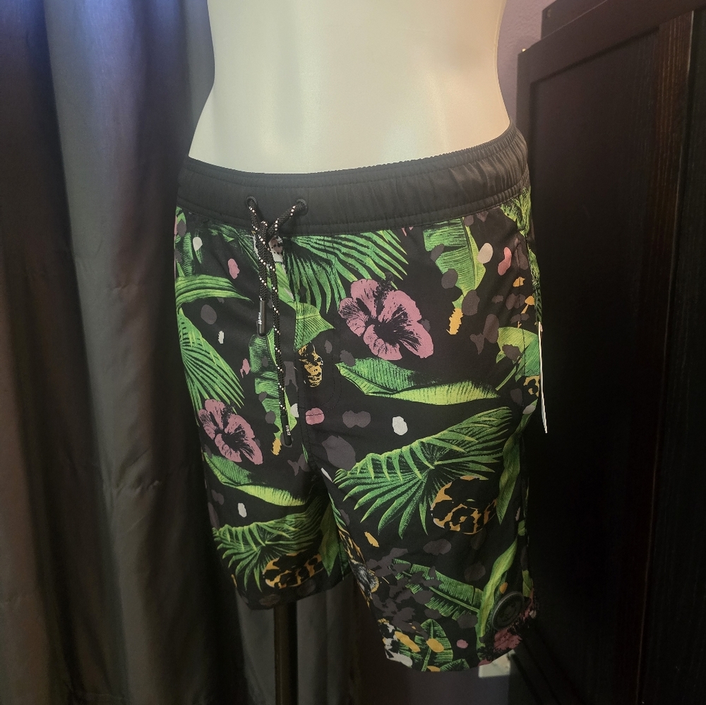 NWT Neff Floral Print Black Shorts